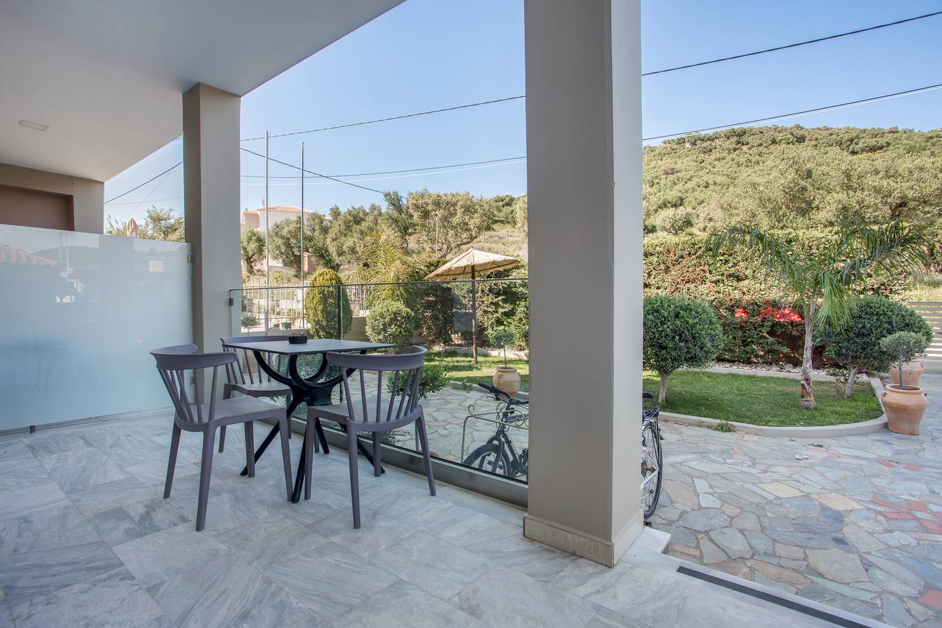 Studio entier, Appartement studio "Villa Dionysia S1" près de la plage avec piscine partagée et Wi-Fi in Alykanas, Alykes