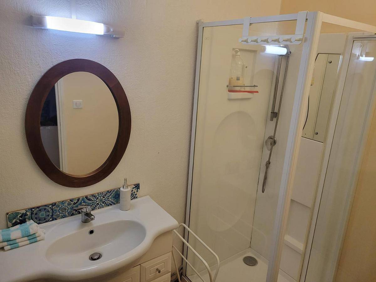 Appartement entier, One-Bedroom Apartment in Treignac, Région de Tulle