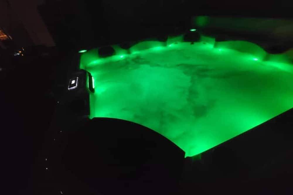 Alojamiento completo 55m2 con spa, sauna y terminal eléctrico 7Kw in Meyreuil, Region de Aix-en-Provence