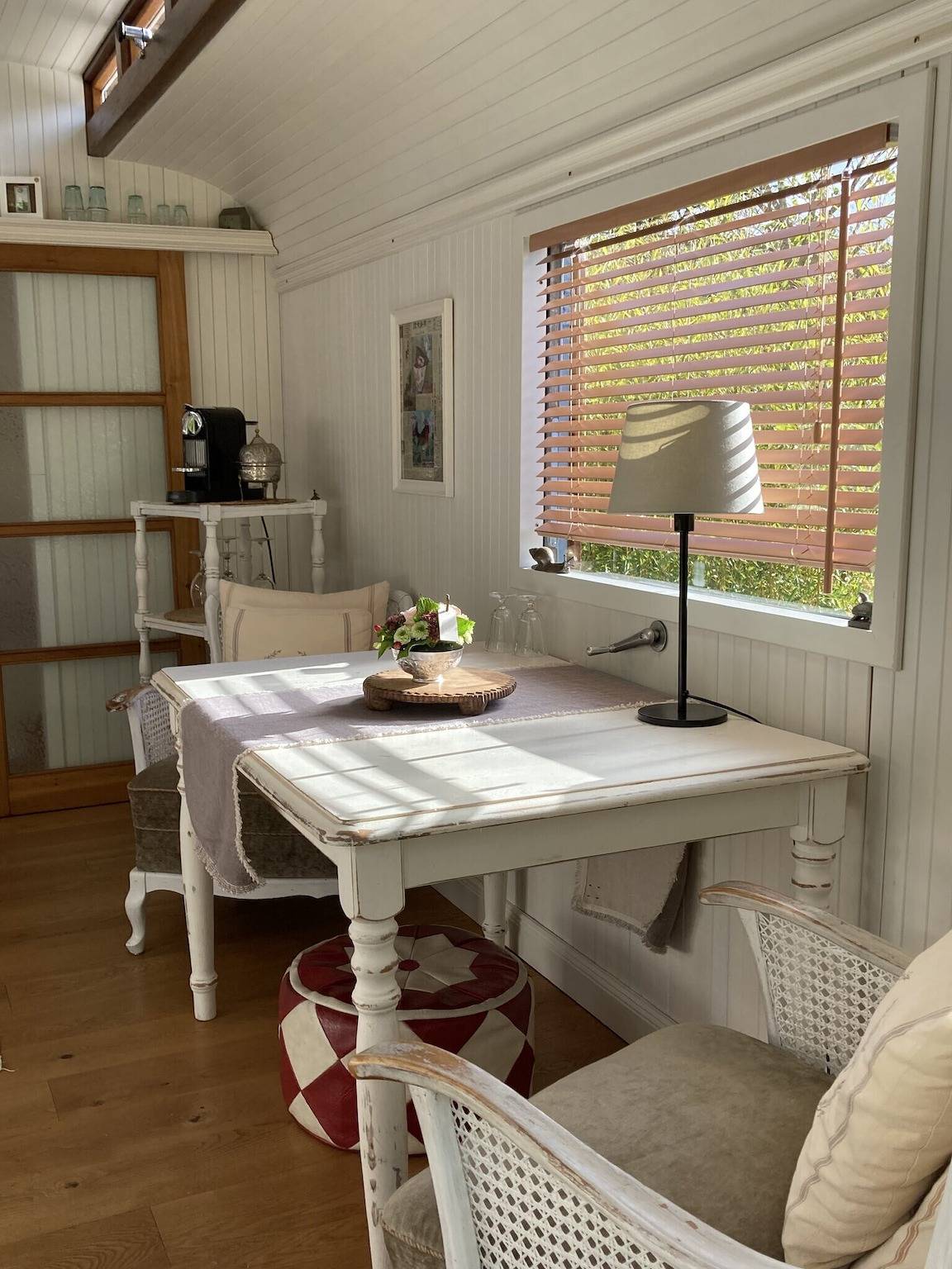 Appartement 'Romantikurlaub Im Zirkuswagen' met privétuin en Wi-Fi, foto 6