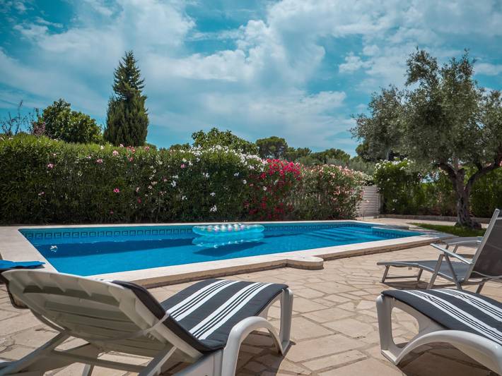 Ferienhaus für 7 Personen, mit Garten und Pool - 1