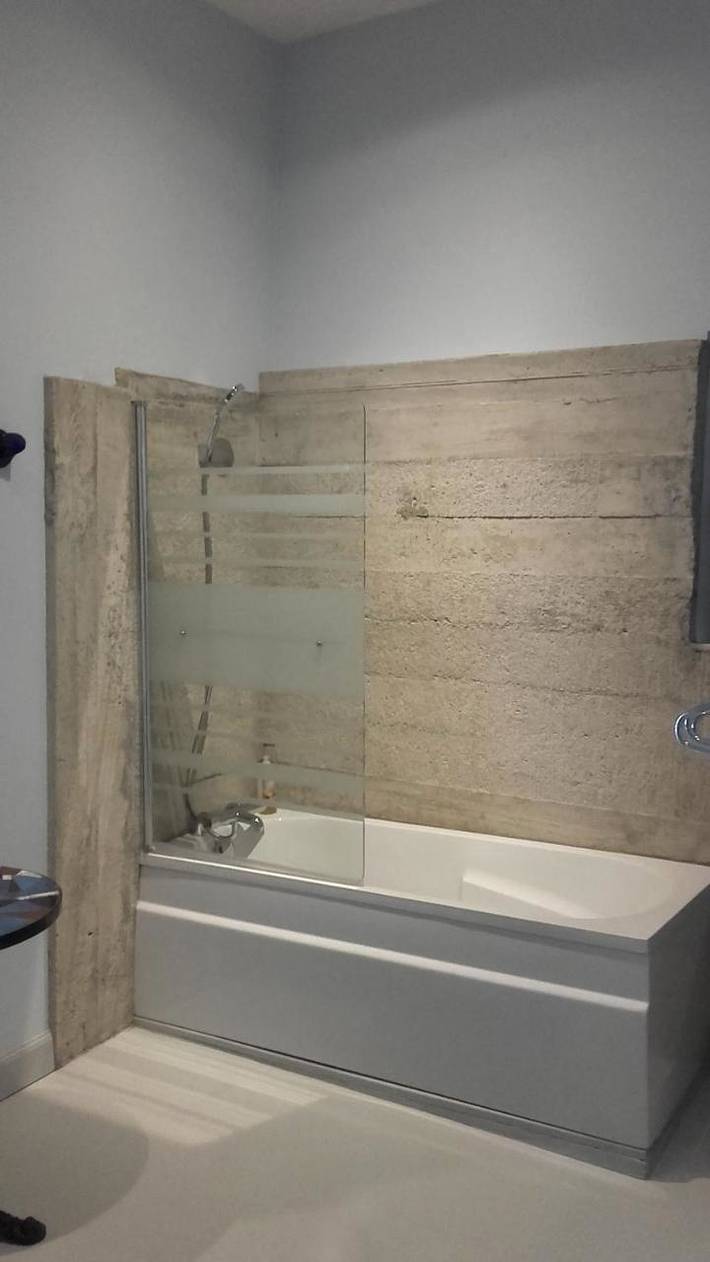 Chambre d’hôte pour 3 personnes, avec Terrasse et Jardin ainsi que Piscine et Vue