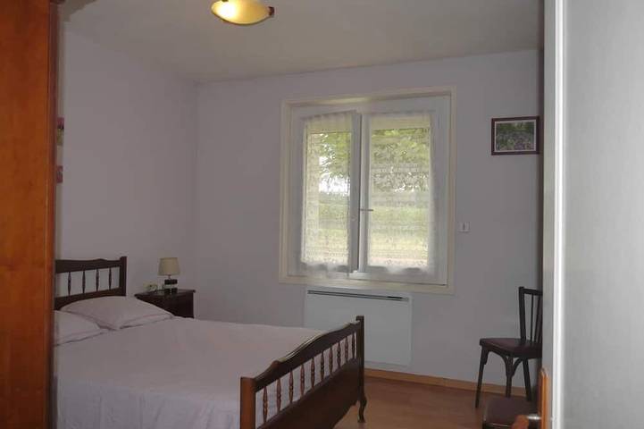 Location de vacances pour 4 personnes, avec jardin à Lussac - 2