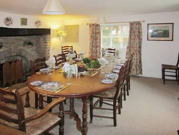 Holiday Rental for 9 People in Minehead, Exmoor, Photo 4