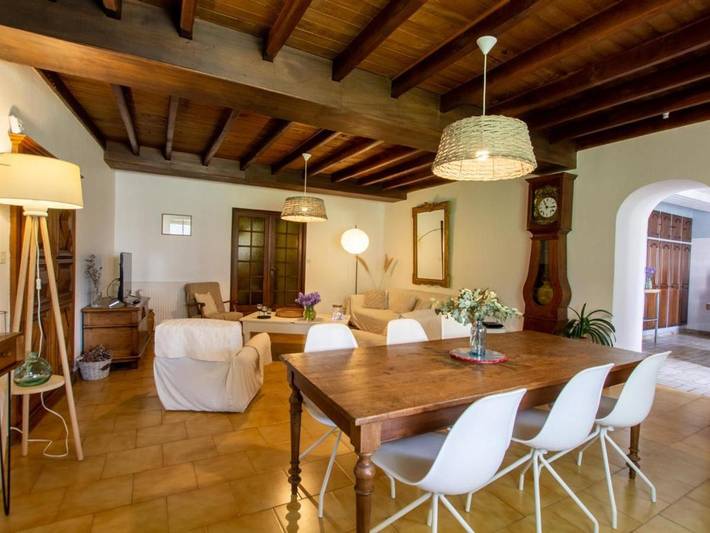 Location de vacances pour 6 personnes, avec terrasse et jardin, animaux acceptés à Tocane-Saint-Apre - 2