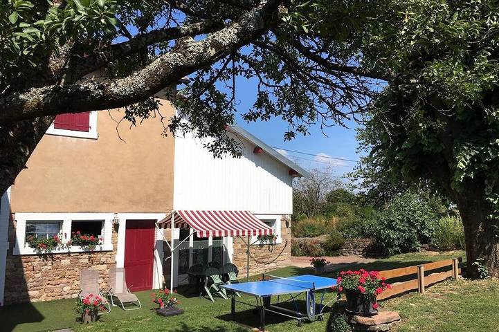 Gîte pour 4 personnes, avec Terrasse et Jardin