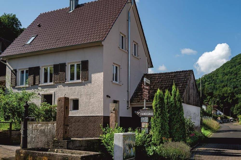 Ganze Wohnung, Haus Am Brunnen - Ferienhaus, Dusche und Bad, Wc, 3 Schlafräume in Nothweiler, Landkreis Südwestpfalz