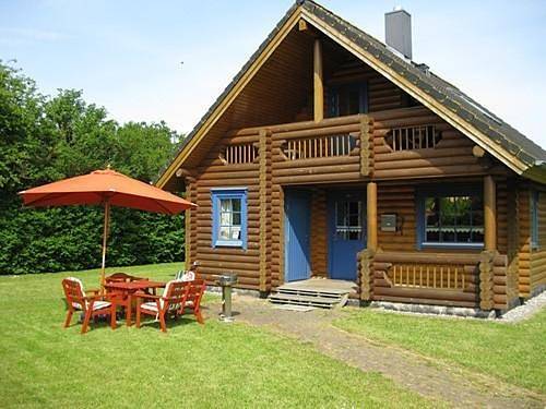 Ferienhaus für 6 Personen, mit Balkon und Terrasse sowie Garten in Hasselberg - 2