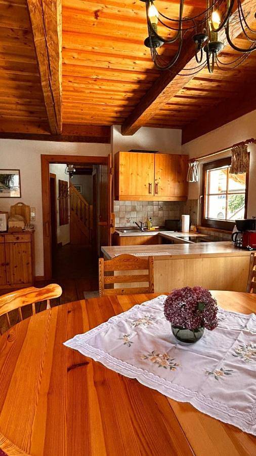 Gîte pour 8 personnes, avec vue et jardin, adapté aux familles dans Eberstein - 3