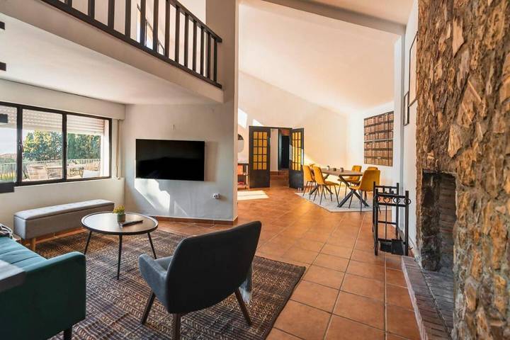 Location de vacances pour 6 personnes, avec Balcon et Terrasse ainsi que Jardin et Piscine à Alfacar - 3