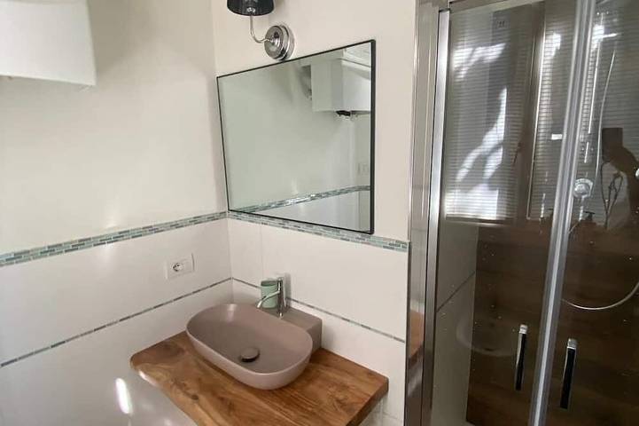 Ganze Wohnung, Suite Cento14, across from the Fogliani Medical Center, near Modena's historic center in Modena, Modena Provinz