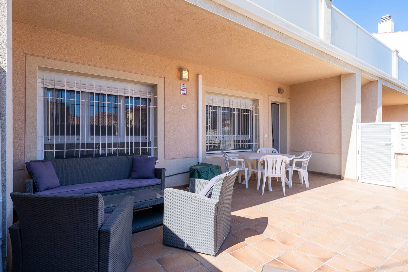 Apartamento entero, Apartamento 'Agua De Sal' con piscina compartida, Wi-Fi y aire acondicionado in Montroig, Costa Dorada
