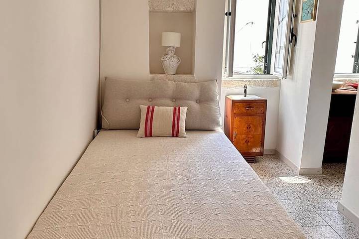 Deliziosa Casa nel Centro Storico con Vista Mare e Terrazza Panoramica in Ostuni, Salento