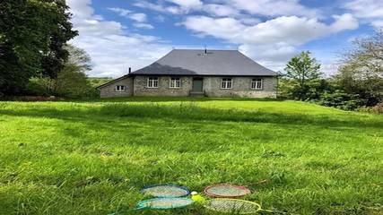 Gîte pour 12 personnes, avec jardin et sauna, animaux acceptés dans Haltinne