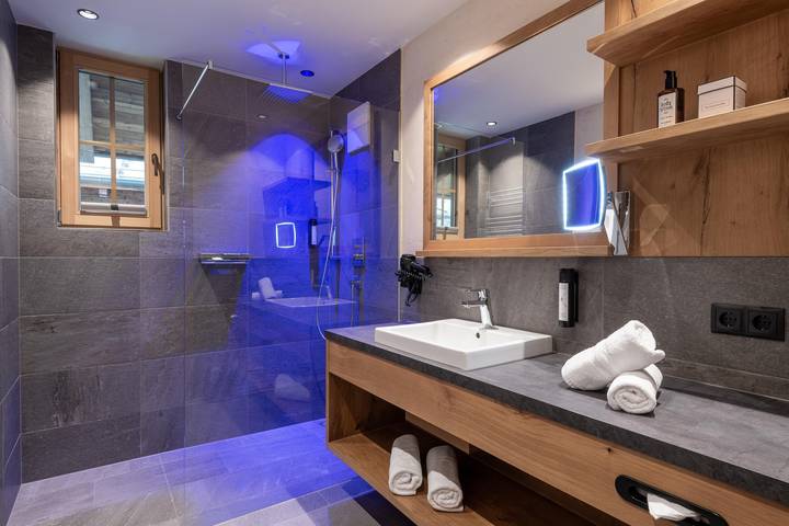 Hotel für 5 Personen, mit Pool und Garten sowie Sauna im Ski-Optimal Hochzillertal - 4