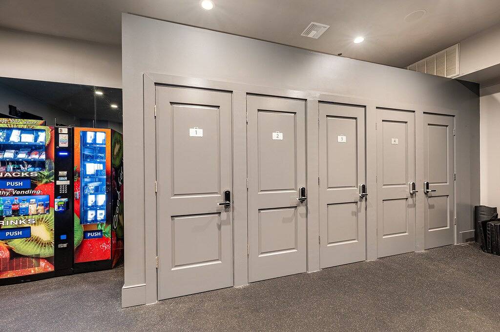 Ganze Wohnung, ⚜️ Perfect Downtown 1 Bedroom plus Queen Sleeper Sofa & Private Terrace ⚜️ - The Livingston in New Orleans, Orleans Parish