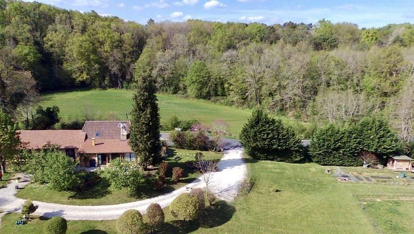 Location de vacances pour 2 personnes, avec jardin et piscine à Saint-André-d'Allas - 2