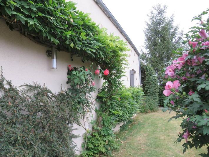 Chambre d’hôte pour 5 personnes, avec piscine ainsi que jardin et vue à Les Herbiers - 3