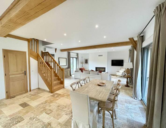Maison de vacances pour 10 personnes, avec Terrasse ainsi que Jardin et Piscine