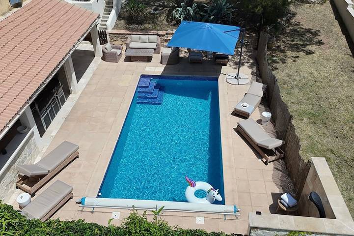 Villa pour 7 personnes, avec Terrasse et Jardin