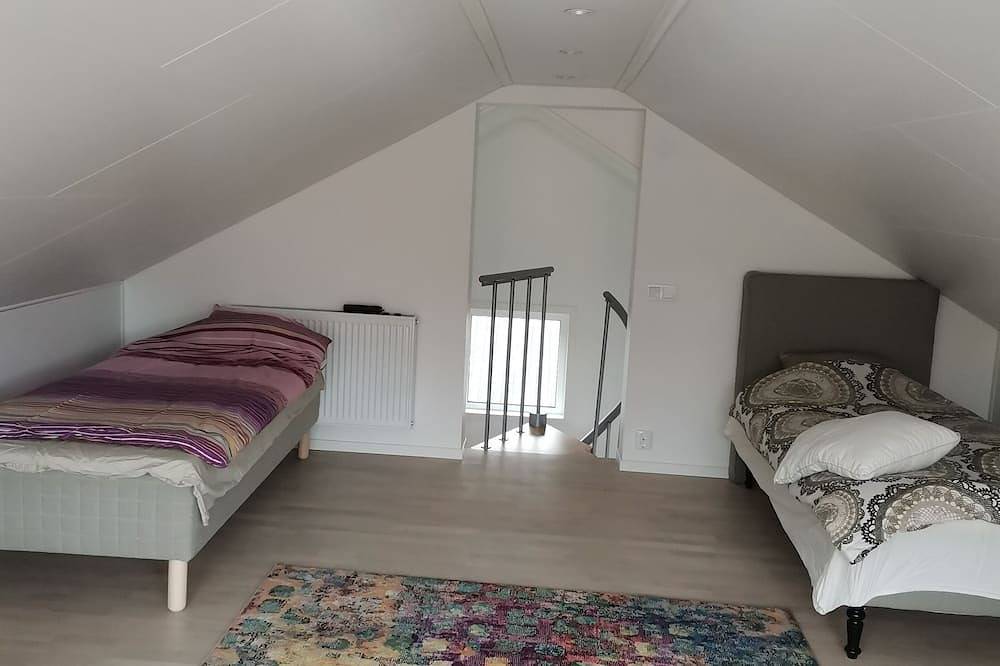 Detta Eleganta Boende är Perfekt för Gruppresor. med 4 Säng in Gävle, Gästrikland