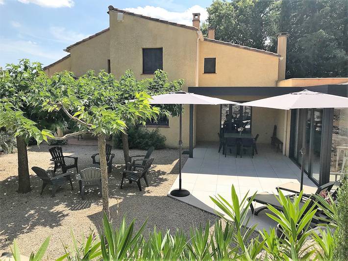 Villa pour 7 personnes, avec jardin ainsi que terrasse et piscine