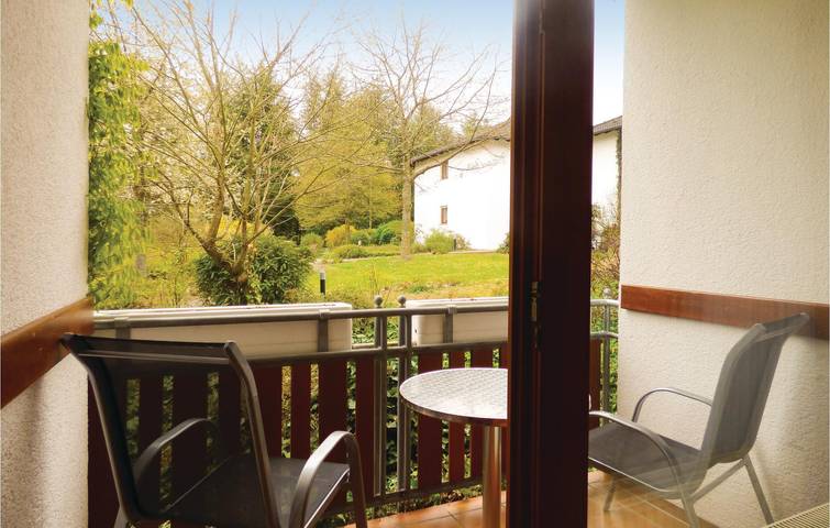 Ferienwohnung für 2 Personen, mit Terrasse im Hunsrück - 2