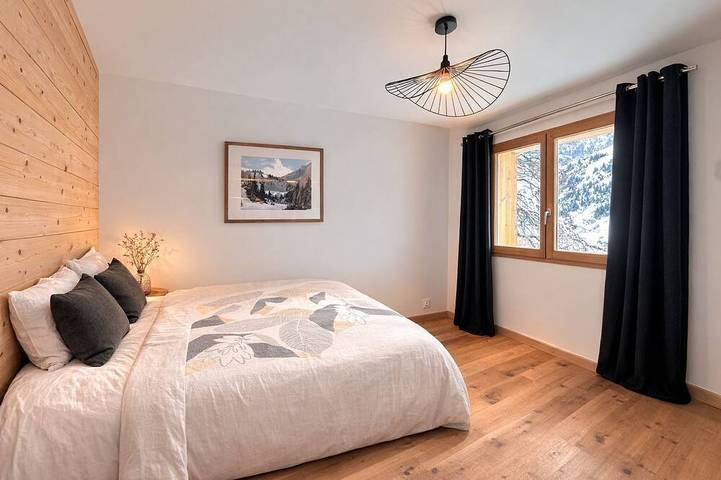 Chalet at 1,800 meters - Panoramic view - Sleeps 10. Perfect for families or friends in Valmeinier, Region Saint-Jean-de-Maurienne