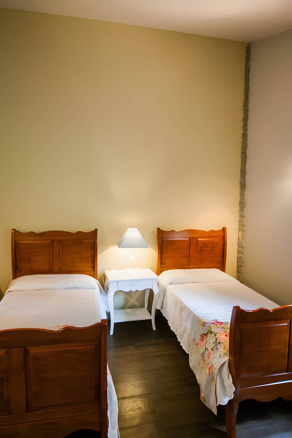Apartamento entero, Apartamento 'Usko 2' con vistas a la montaña, piscina privada y Wi-Fi in Lezama (Alava), Amurrio