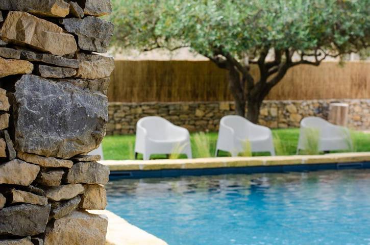 Location de vacances pour 4 personnes, avec jardin et bassin pour enfant ainsi que vue et piscine, animaux acceptés à Saint-Gervasy - 2