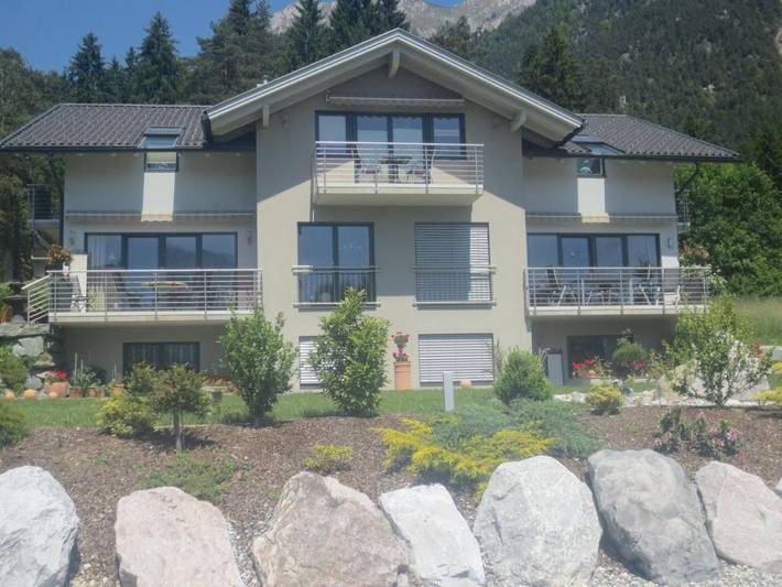 Ferienwohnung für 2 Personen, mit Terrasse und Garten sowie Sauna und Seeblick am Pressegger See