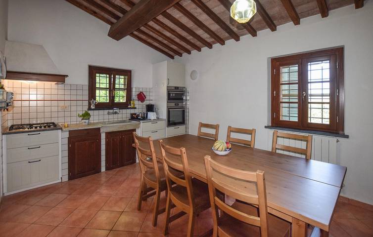 Accogliente appartamento con piscina, parcheggio e WiFi - 1 km da Fauglia in Fauglia, Riviera Toscana