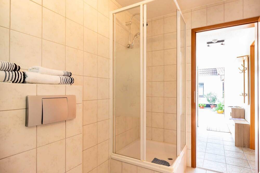 Ganze Wohnung, Ferienhaus Schwarz - ideal für Paare - Ferienhaus in Gademow, Parchtitz