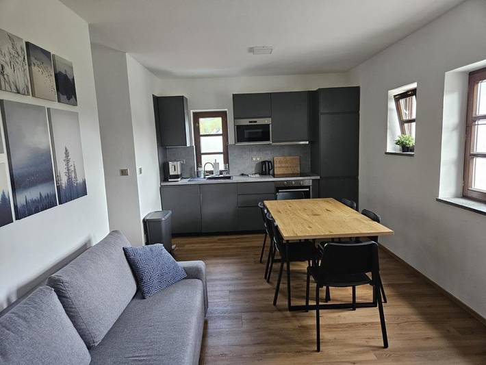Ferienwohnung für 8 Personen, mit Ausblick und Garten, kinderfreundlich