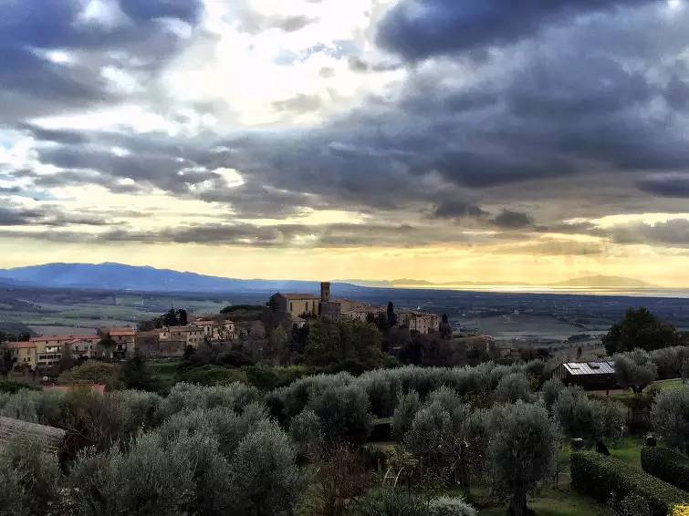 Haus 12 Personen in Casale Marittimo, Etruskische Küste