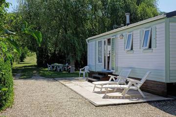 Mobil home pour 4 personnes à Campagne (homonymie)