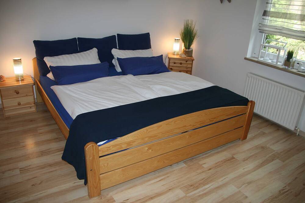 Ganze Wohnung, Ferienhaus am Waldrand Biendorf bei Kühlungsborn - 2-Raum-Ferienhaus (70m², max. in Biendorf, Neubukow-Salzhaff