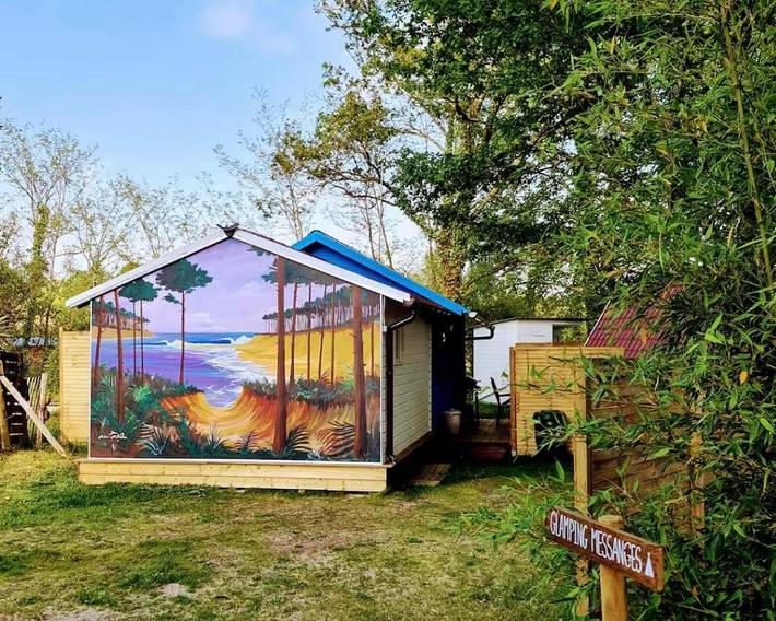 Camping pour 4 personnes, avec jardin et jacuzzi