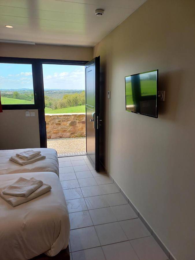 Hôtel pour 2 personnes, avec vue et jardin à Saint-Jean-de-Marcel - 2