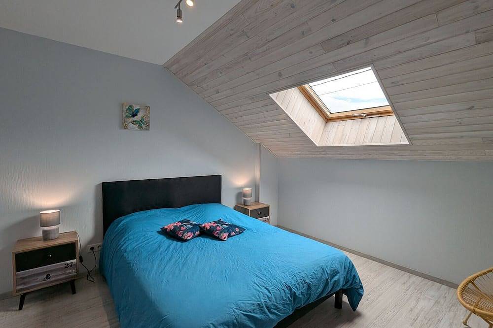 Appartement entier, Gîte lumineux pour 2 personnes dans les Hautes-Vosges in Le Thillot, Région d'Épinal