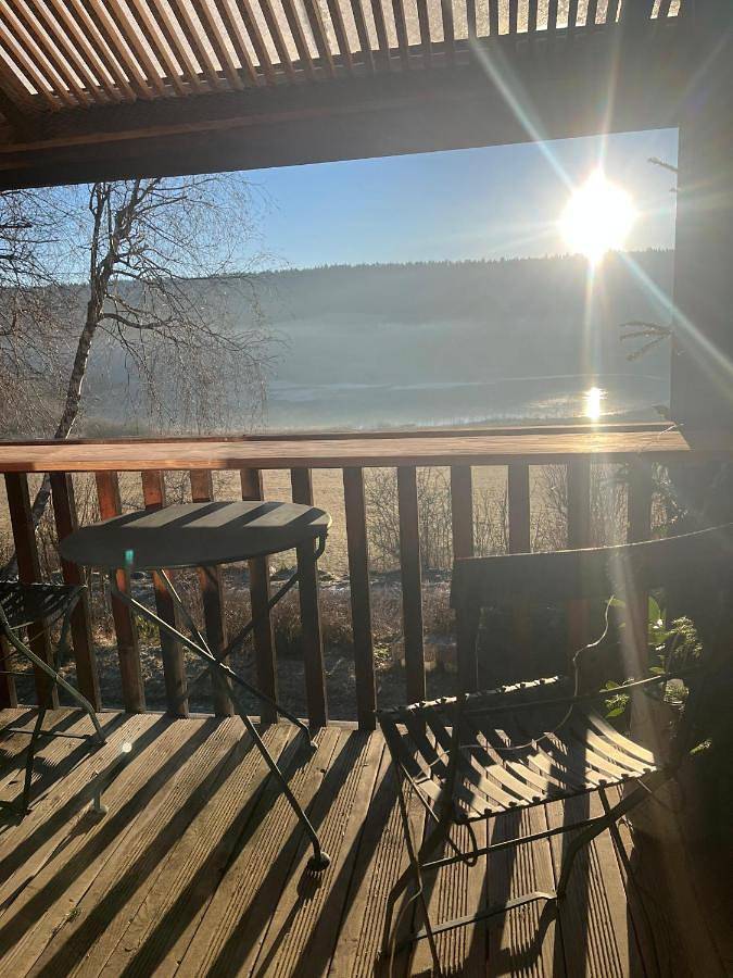 Gîte pour 4 personnes, avec vue sur le lac et jardin ainsi que vue et terrasse, animaux acceptés à Grande-Rivière - 2