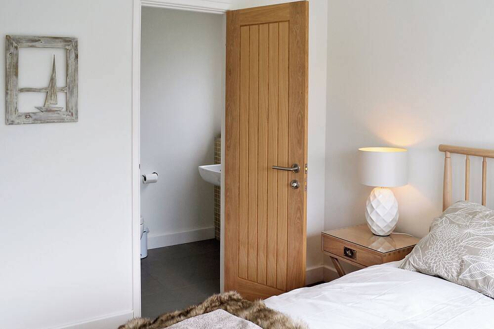 3 bedroom accommodation in Brancaster Staithe, near Hunstanton in Brancaster, Norfolk Coast