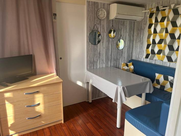 Location de vacances pour 4 personnes, avec jardin ainsi que terrasse et vue à La Boissière - 4