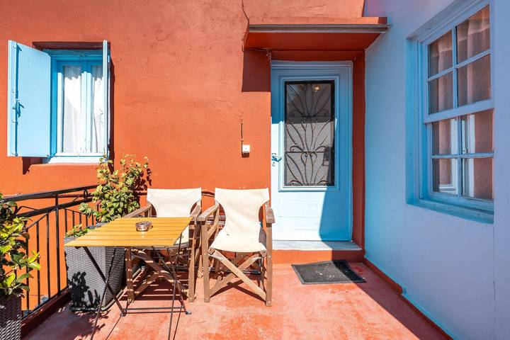 Casa vacanza per 4 persone, con giardino e balcone in Rodi