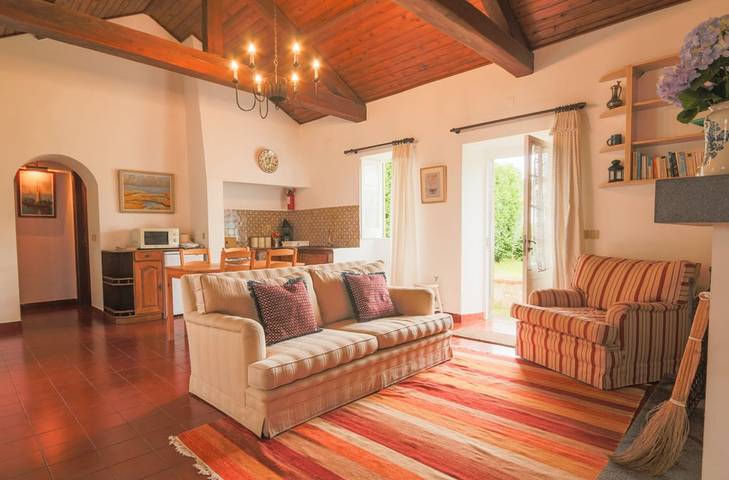 Location de vacances pour 4 personnes, avec jardin, adapté aux familles dans Furnas - 2