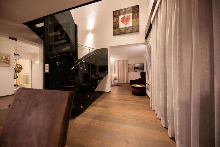 Vakantiewoning voor 6 personen, with Terras and Sauna as well as Uitzicht in Serfaus