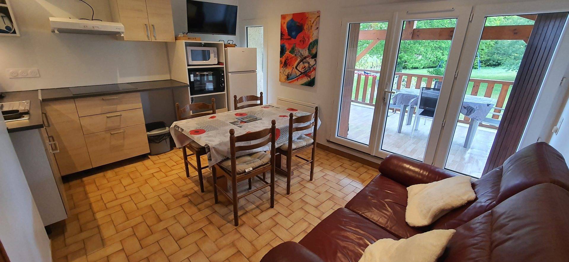 Appartement entier, T3 en campagne, à 3 km des Thermes, Camat le Belvédère & le Chêne in Cazaubon, Gers