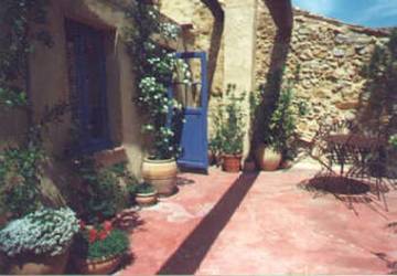 Gîte pour 4 personnes, avec terrasse à Bizanet