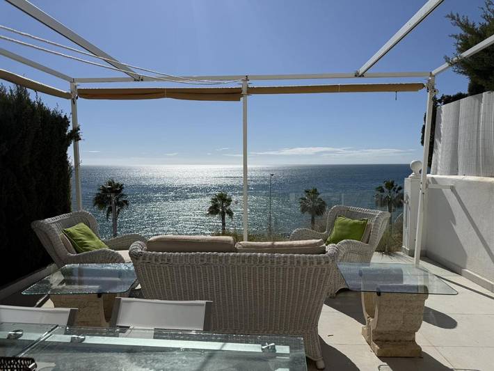 Chalet voor 8 personen, with Balkon and Terras as well as Zwembad and Uitzicht in Benalmádena