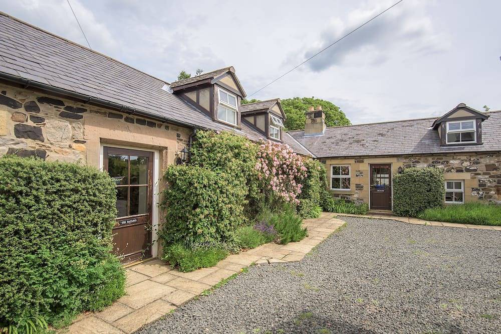 One bedroom Rose Cottage in Embleton, Northumberland